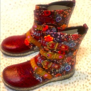 Retro Flower Short Boots - SoCoFy